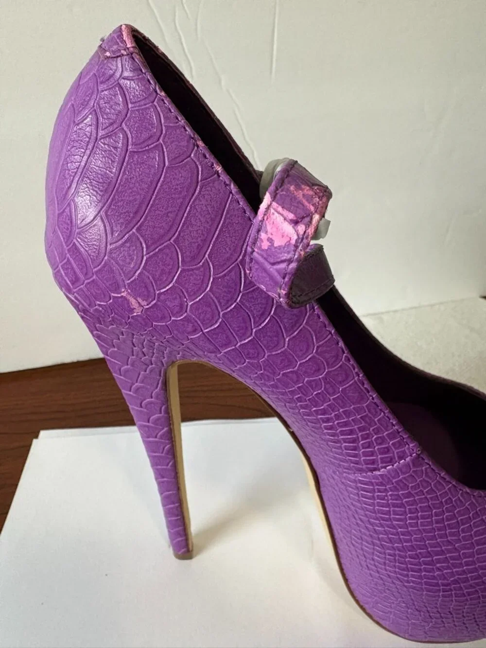 Penny Sue Platform Mary Jane Heels Purple Size 7 1/2 NIB